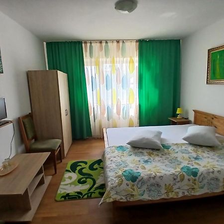 Casa Rustica Apart & Rooms Cimpineanca Bagian luar foto