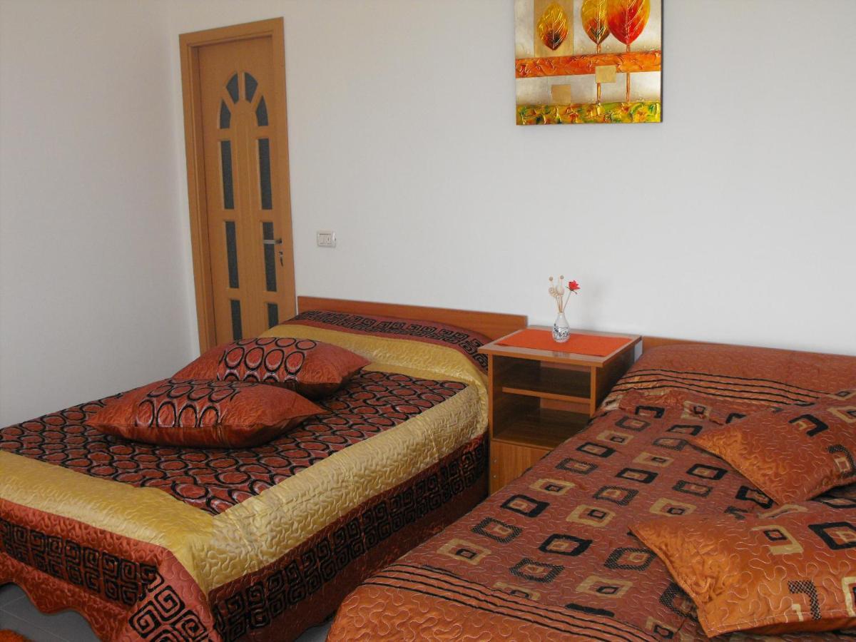 Casa Rustica Apart & Rooms Cimpineanca Bagian luar foto