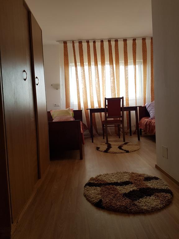 Casa Rustica Apart & Rooms Cimpineanca Bagian luar foto