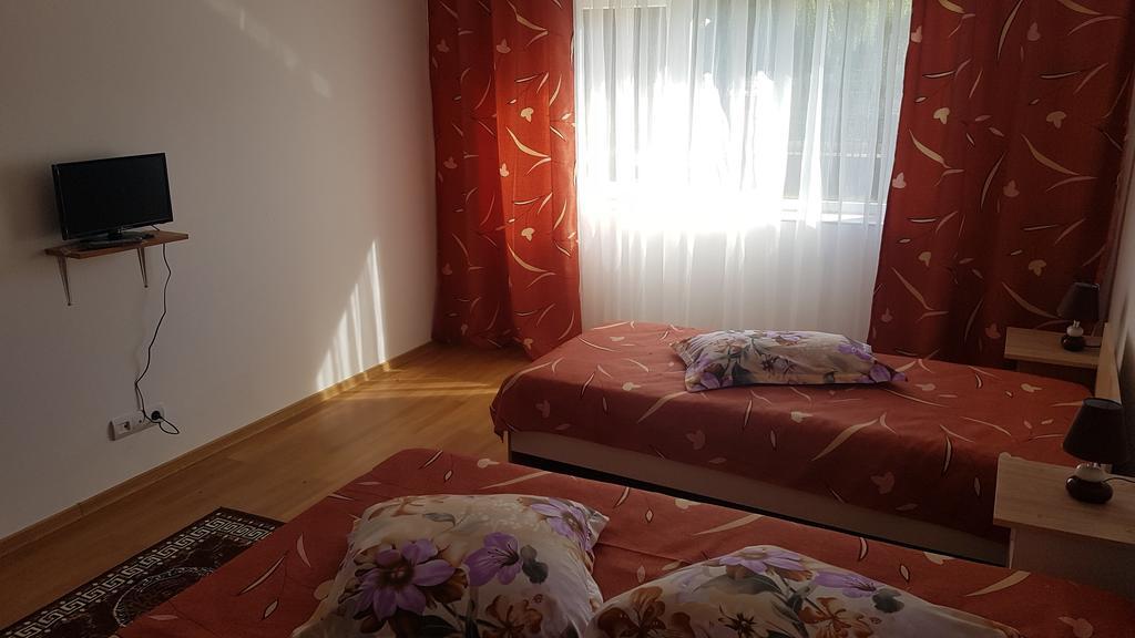 Casa Rustica Apart & Rooms Cimpineanca Bagian luar foto